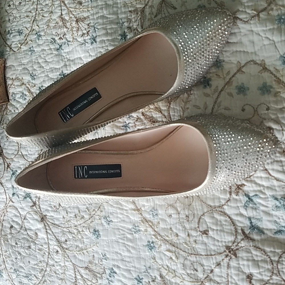 INC high heels